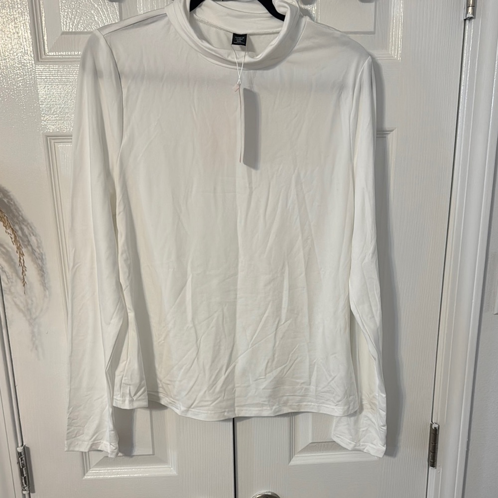 SHEIN White Long Sleeve Turtleneck Tee